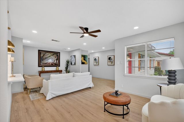 2507 Foxcroft Circle, Denton, TX 76209