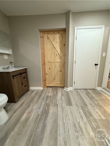 2033 E 41st Street, Savannah, GA 31404