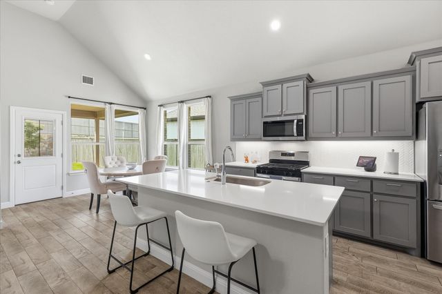 1212 Trailblazer Way, Northlake, TX 76247