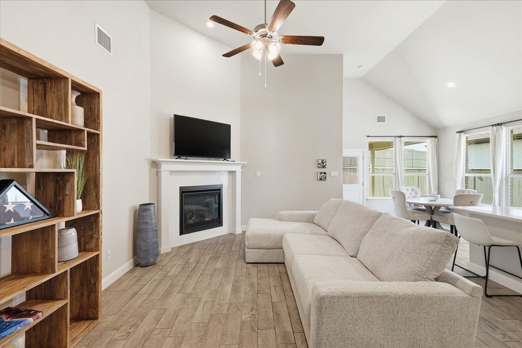1212 Trailblazer Way, Northlake, TX 76247 — photo 2