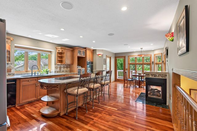 1505 Blackhawk Ridge Way, Eagan, MN 55122