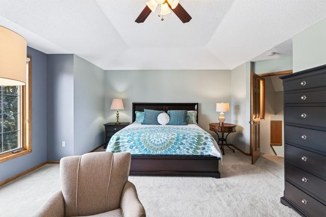 1505 Blackhawk Ridge Way, Eagan, MN 55122
