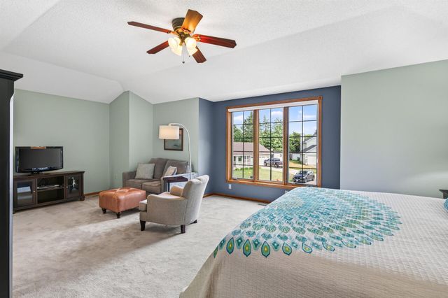 1505 Blackhawk Ridge Way, Eagan, MN 55122