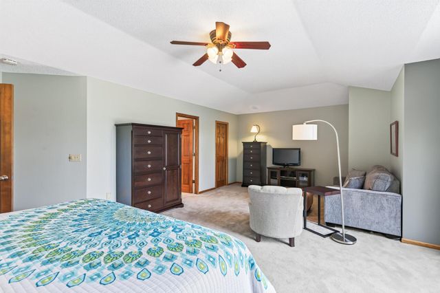 1505 Blackhawk Ridge Way, Eagan, MN 55122