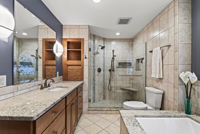 1505 Blackhawk Ridge Way, Eagan, MN 55122