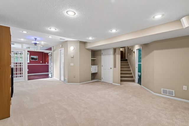 1505 Blackhawk Ridge Way, Eagan, MN 55122