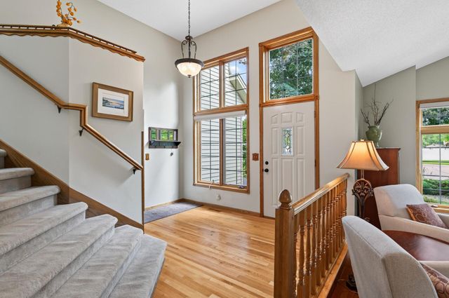 1505 Blackhawk Ridge Way, Eagan, MN 55122