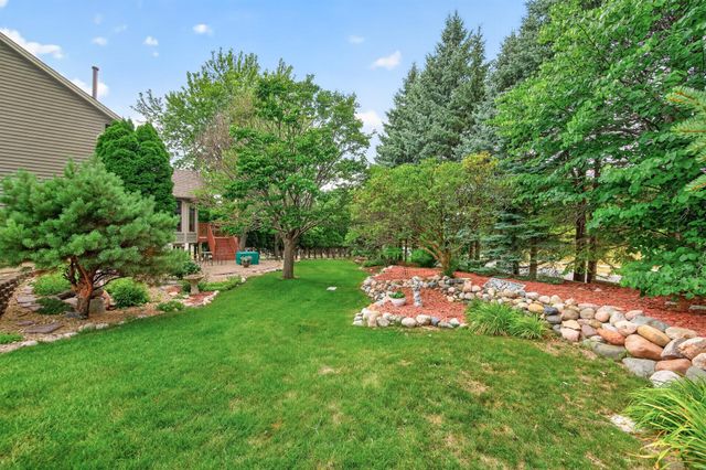 1505 Blackhawk Ridge Way, Eagan, MN 55122