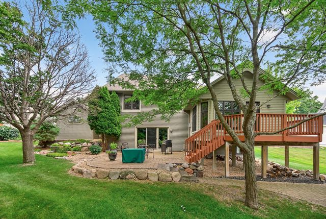 1505 Blackhawk Ridge Way, Eagan, MN 55122