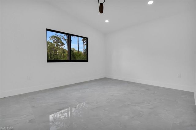 1006 Macy ST E, Lehigh Acres, FL 33974