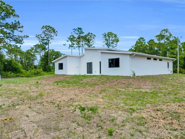 1006 Macy ST E, Lehigh Acres, FL 33974