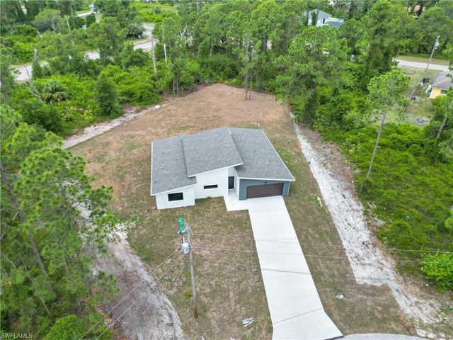 1006 Macy ST E, Lehigh Acres, FL 33974