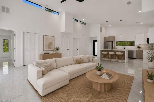 1006 Macy ST E, Lehigh Acres, FL 33974