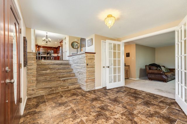 504 W Highway 332 W, Lake Jackson, TX 77566