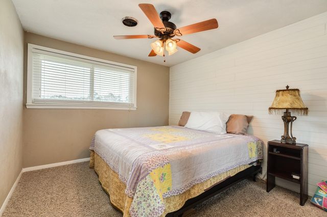 504 W Highway 332 W, Lake Jackson, TX 77566