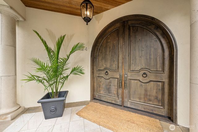 3424 97th Avenue SE, Mercer Island, WA 98040