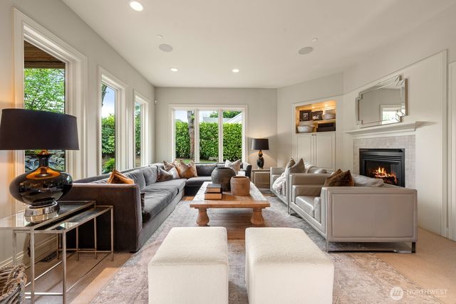 3424 97th Avenue SE, Mercer Island, WA 98040