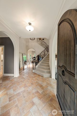 3424 97th Avenue SE, Mercer Island, WA 98040