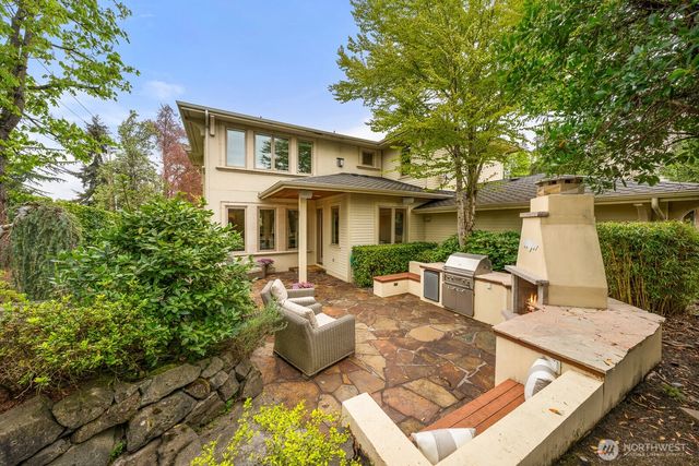 3424 97th Avenue SE, Mercer Island, WA 98040