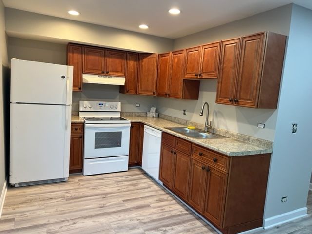 1010 Denham Place, Schaumburg, IL 60194