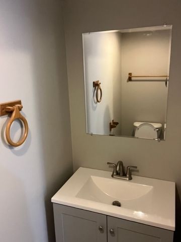 1010 Denham Place, Schaumburg, IL 60194