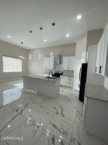 12032 Cotton Cloud Way, Socorro, TX 79927