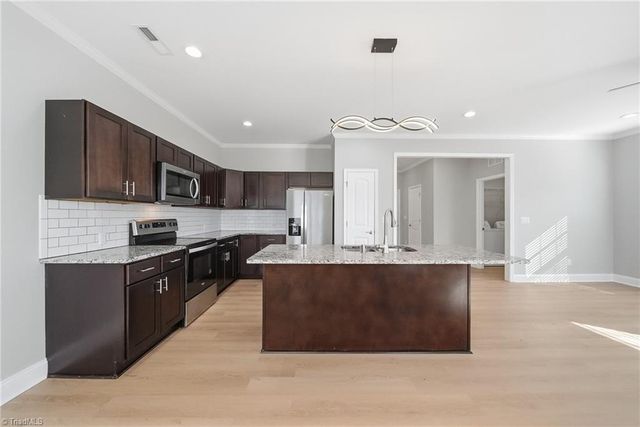 2486 Griffith Road, Winston-salem, NC 27103