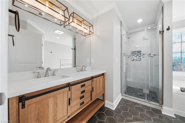 2486 Griffith Road, Winston-salem, NC 27103