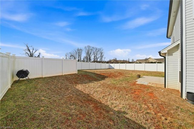 2486 Griffith Road, Winston-salem, NC 27103