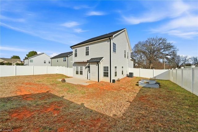 2486 Griffith Road, Winston-salem, NC 27103
