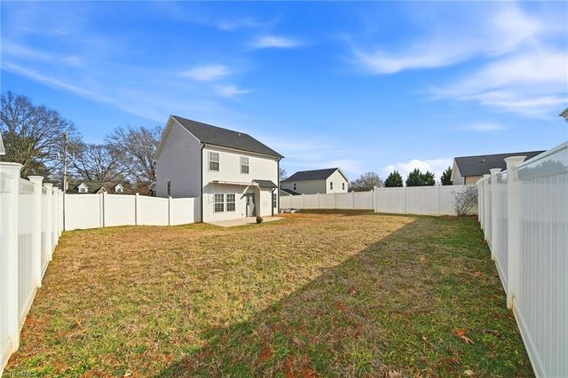 2486 Griffith Road, Winston-salem, NC 27103