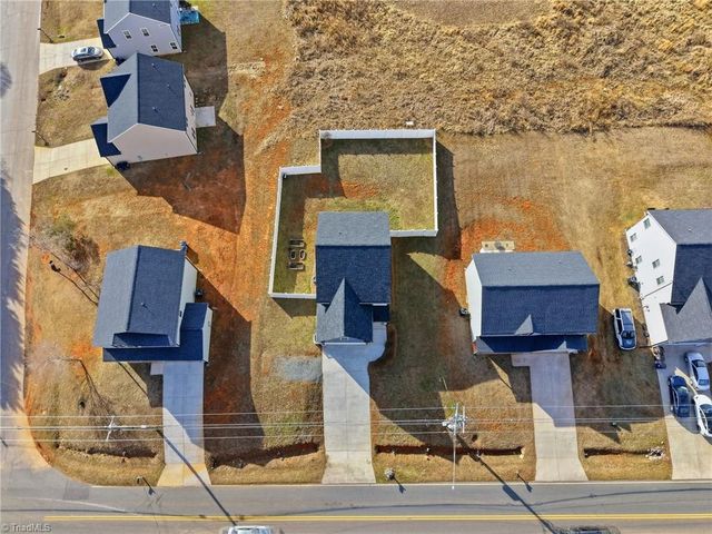 2486 Griffith Road, Winston-salem, NC 27103