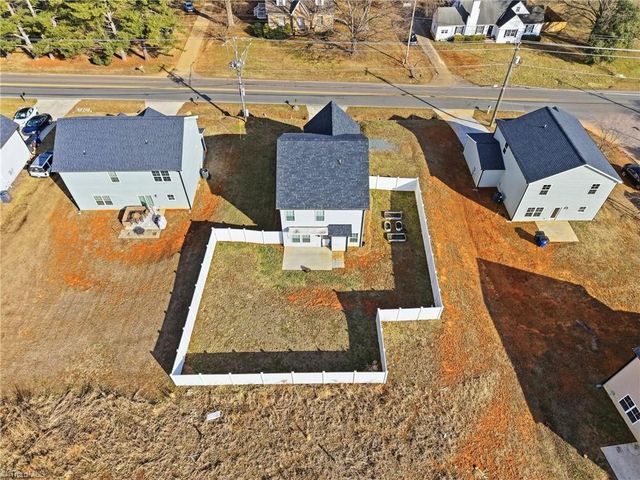 2486 Griffith Road, Winston-salem, NC 27103