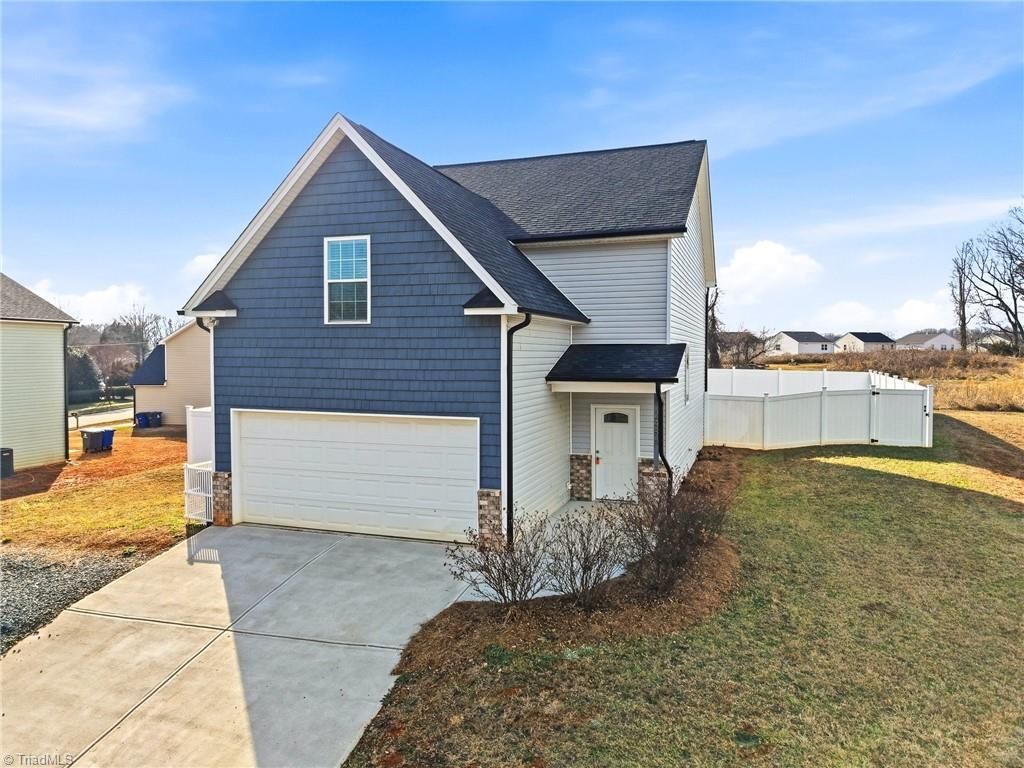 2486 Griffith Road, Winston-salem, NC 27103