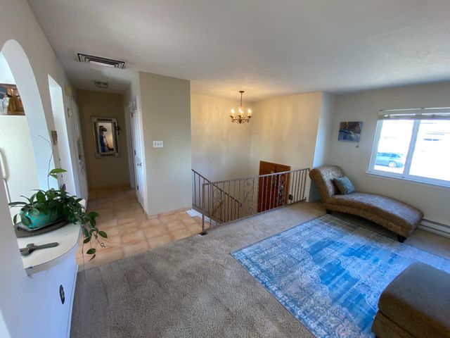 1921 Chelwood Park Boulevard NE, Albuquerque, NM 87112