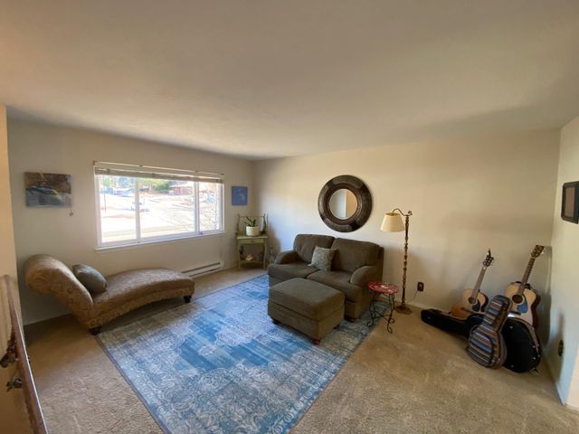 1921 Chelwood Park Boulevard NE, Albuquerque, NM 87112