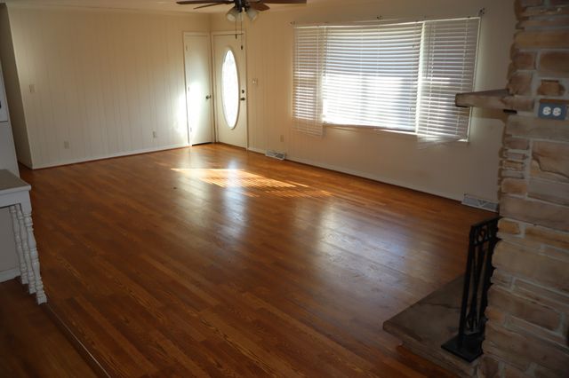 905 Mill Rd, Lebanon, TN 37090