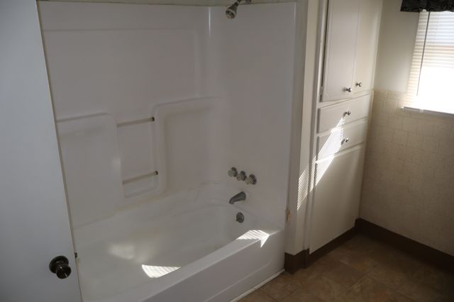 905 Mill Rd, Lebanon, TN 37090