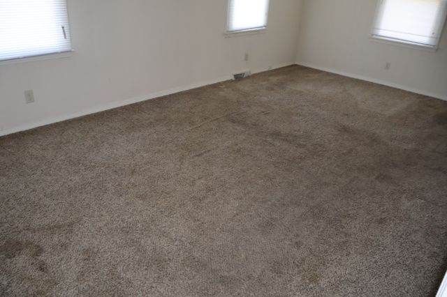 905 Mill Rd, Lebanon, TN 37090