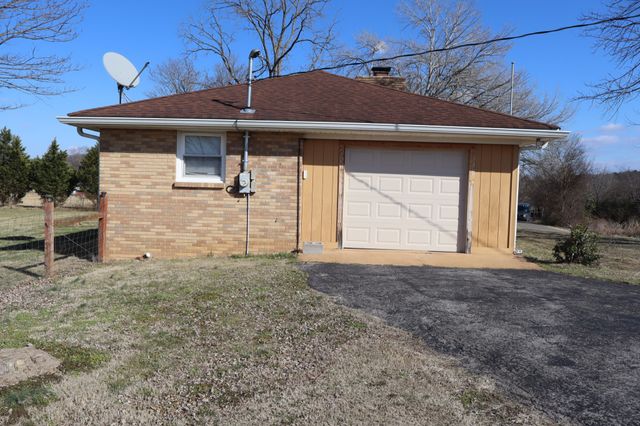 905 Mill Rd, Lebanon, TN 37090