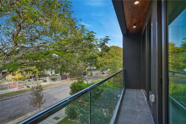 30 NE 50th St, Miami, FL 33137