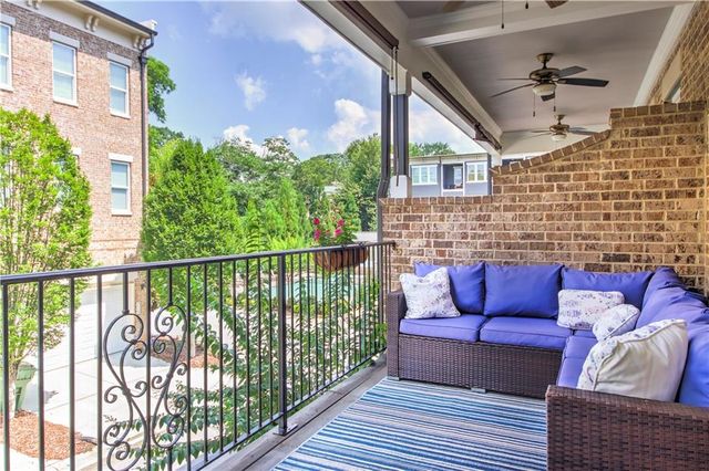 328 Brownstones NE, Atlanta, GA 30312