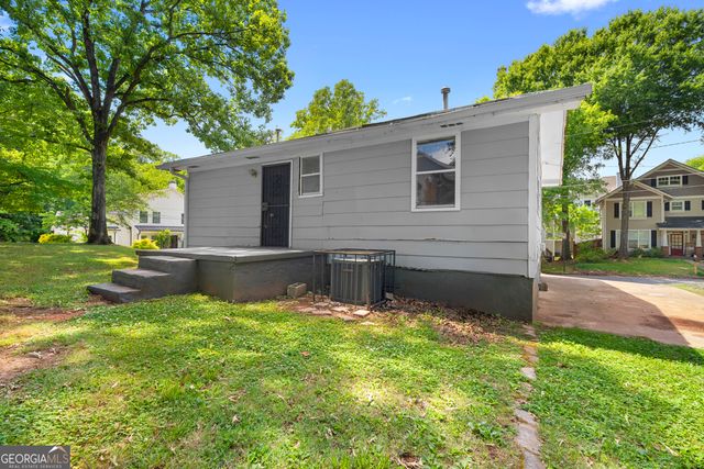 1869 Spring Avenue NW, Atlanta, GA 30318