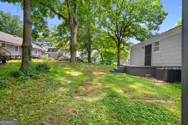 1869 Spring Avenue NW, Atlanta, GA 30318