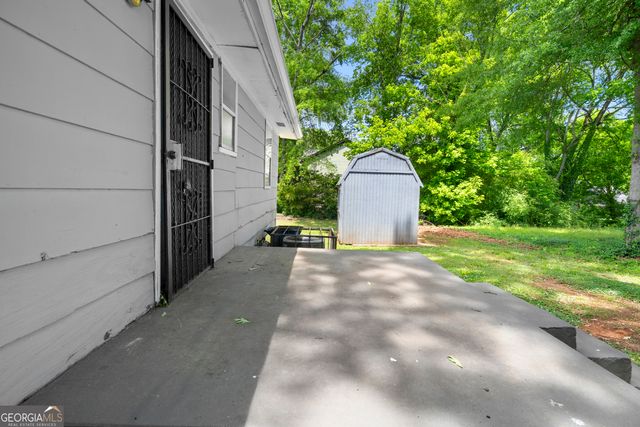 1869 Spring Avenue NW, Atlanta, GA 30318