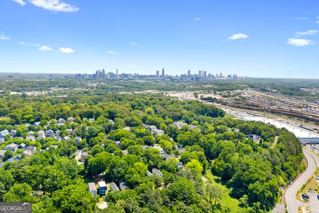 1869 Spring Avenue NW, Atlanta, GA 30318