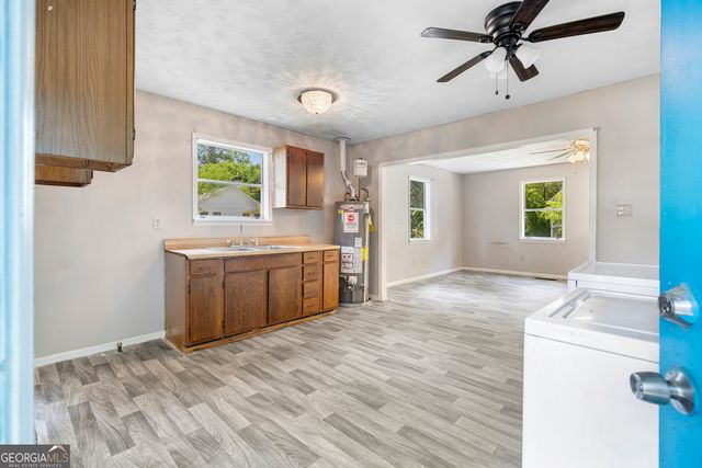 1869 Spring Avenue NW, Atlanta, GA 30318