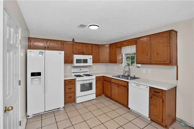 755 Peeksville Road, Locust Grove, GA 30248