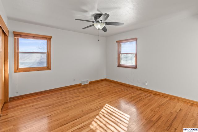 8214 Gold Street, Omaha, NE 68124