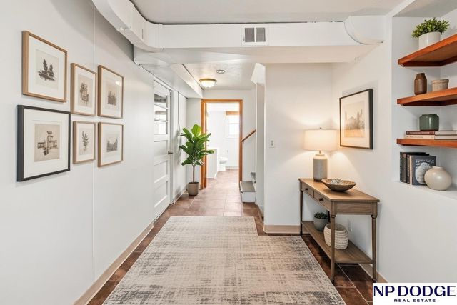 8214 Gold Street, Omaha, NE 68124